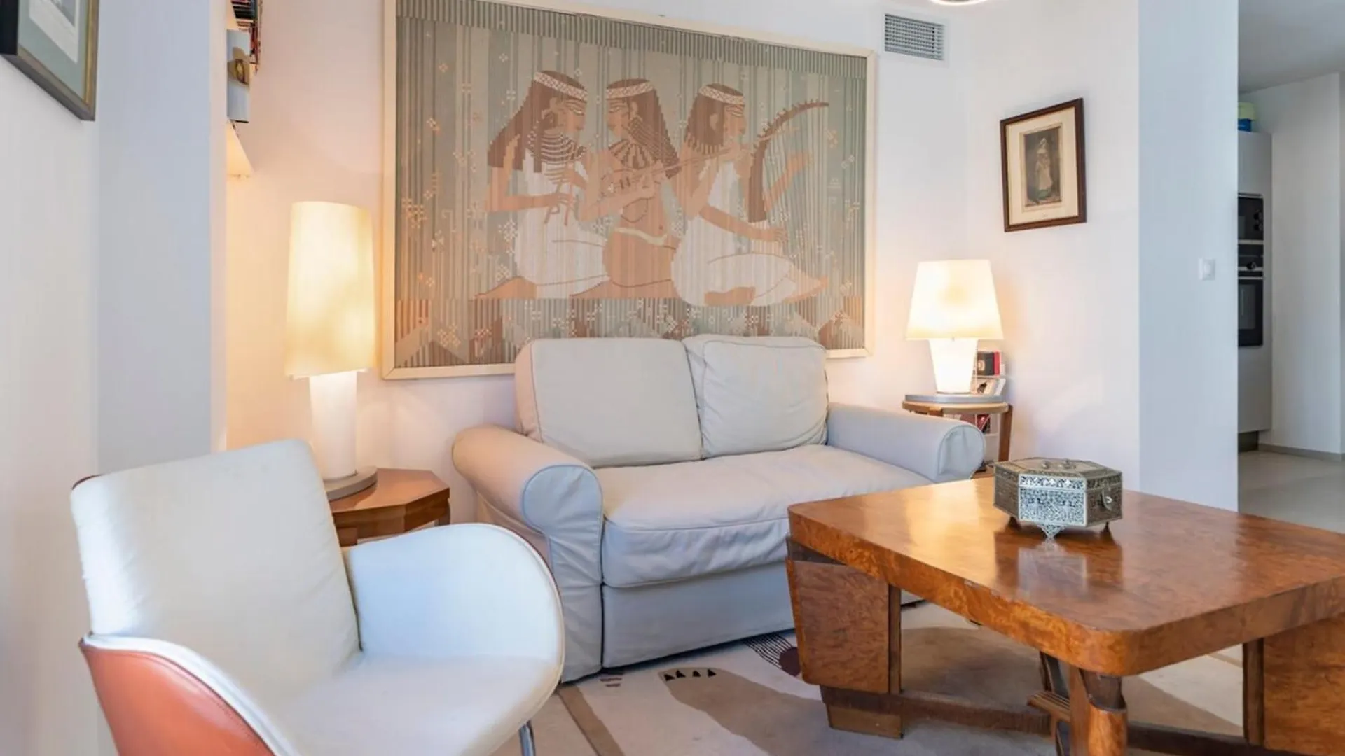 Very Nice 3 Bedrooms Apartment In The Heart Of Downtown Cannes 0*,  Francie